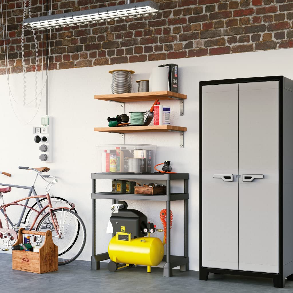 Keter Titan Kunststoffschrank hoch 182 cm, schwarz/grau, mit 4 Böden je 30 kg, UV- & wasserfest